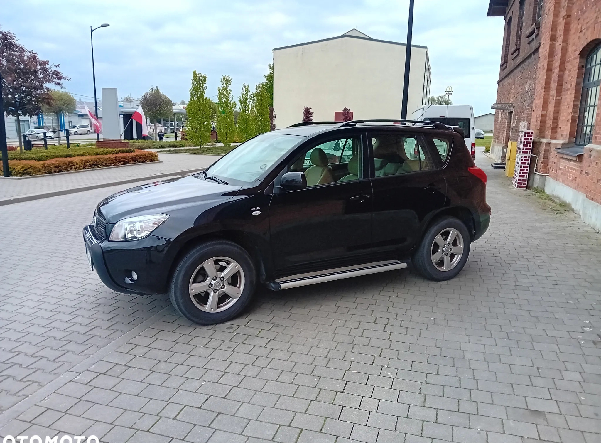 Toyota RAV4 cena 19493 przebieg: 248500, rok produkcji 2007 z Węgrów małe 154